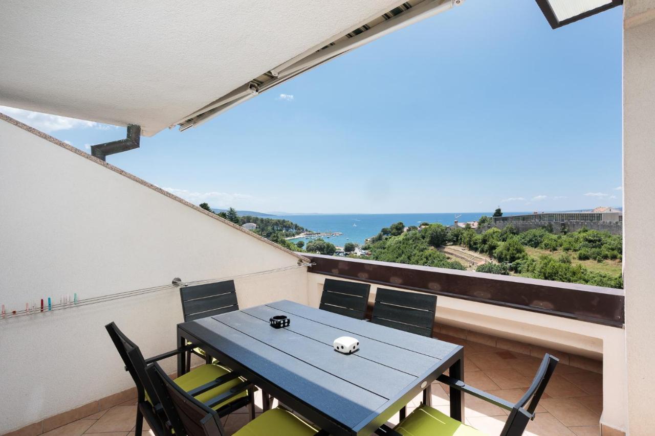Apartments Delfin Krk Town Extérieur photo