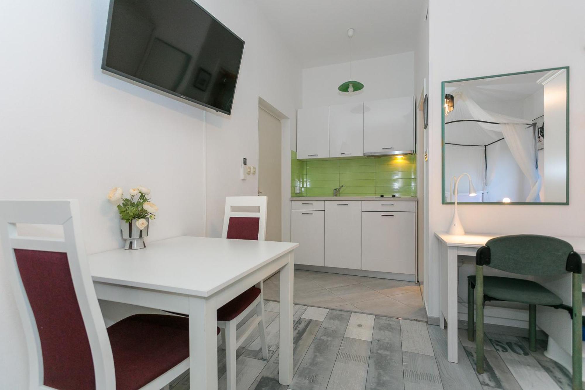 Apartments Delfin Krk Town Extérieur photo