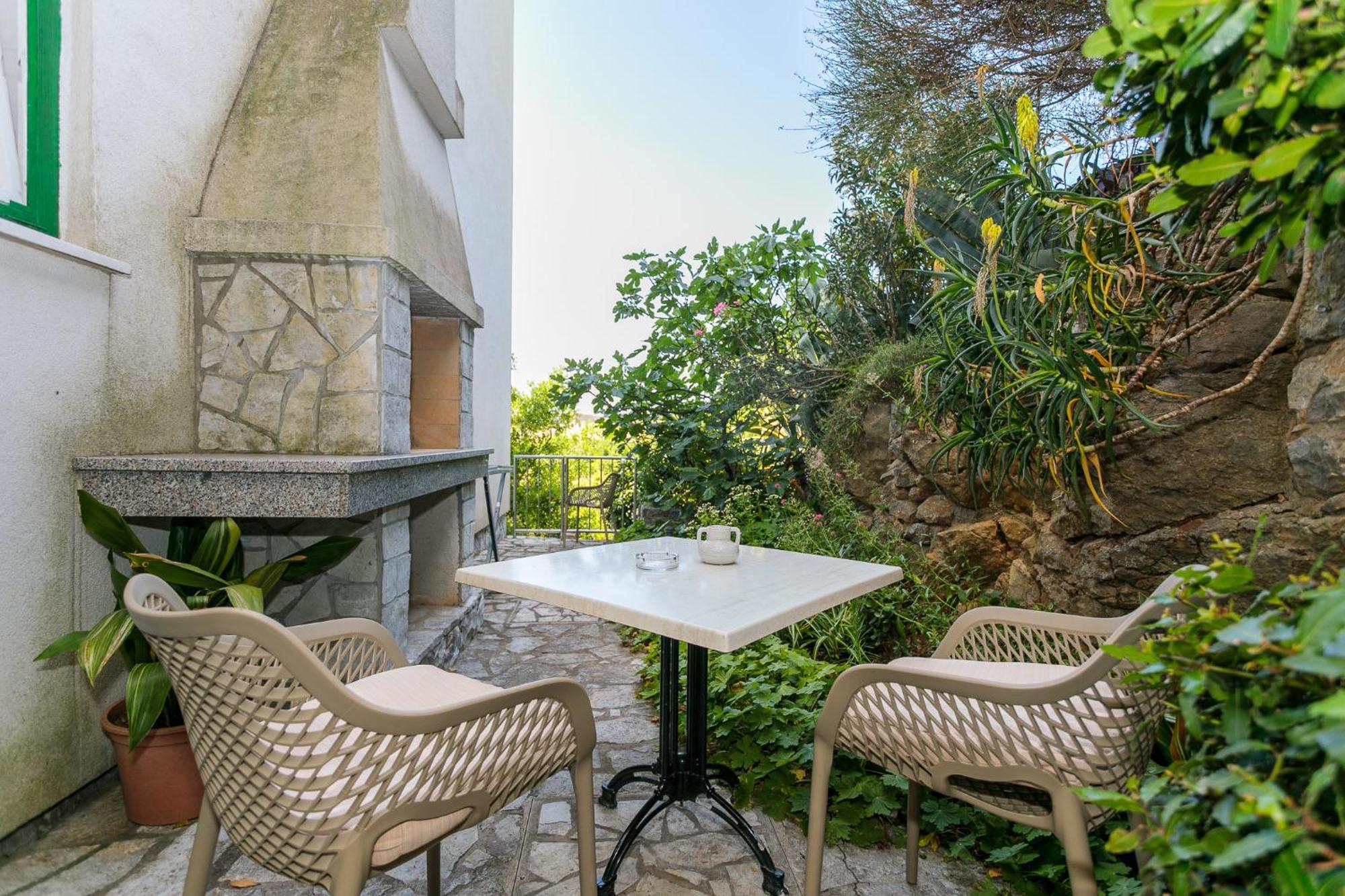 Apartments Delfin Krk Town Extérieur photo