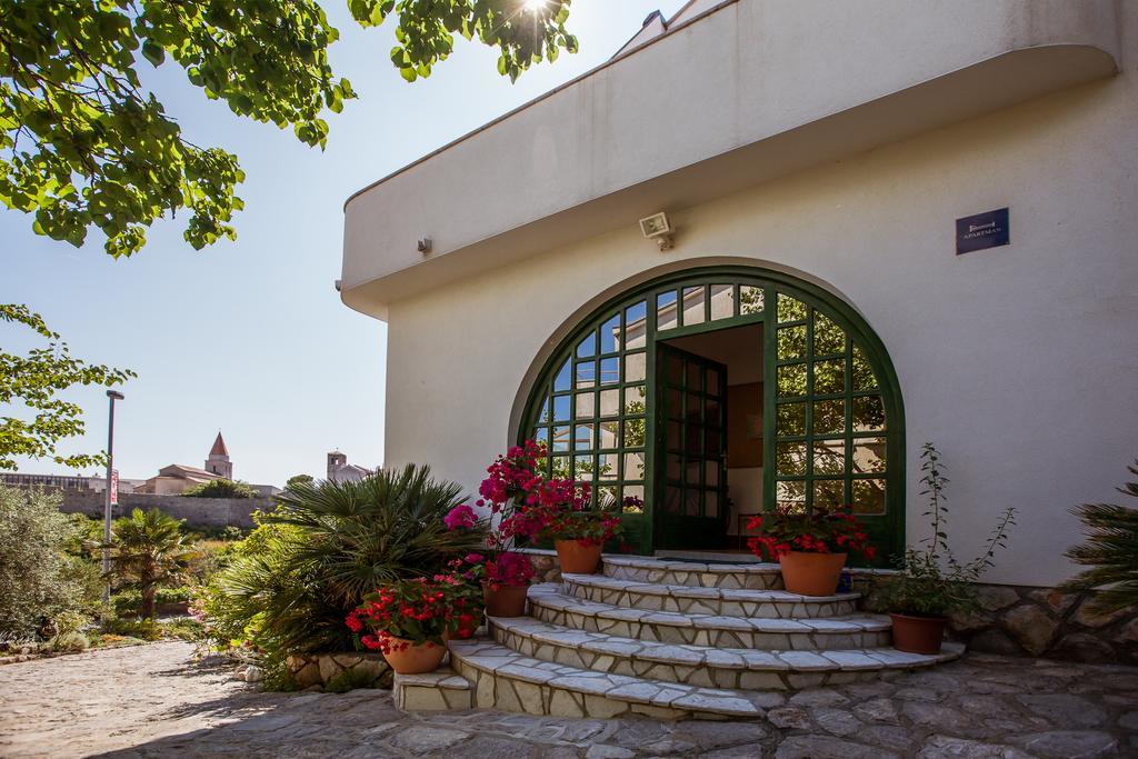 Apartments Delfin Krk Town Chambre photo